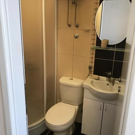 Apartament U Kraljevim Cardacima , Car 27 I 6-13