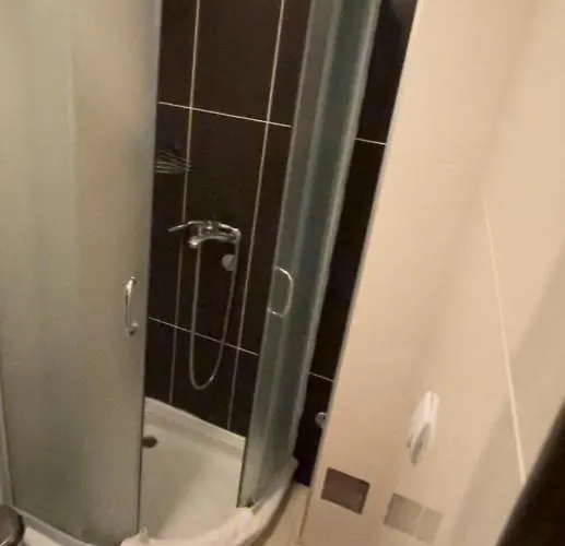 U Kraljevim Cardacima , Car 27 I 6-13 *